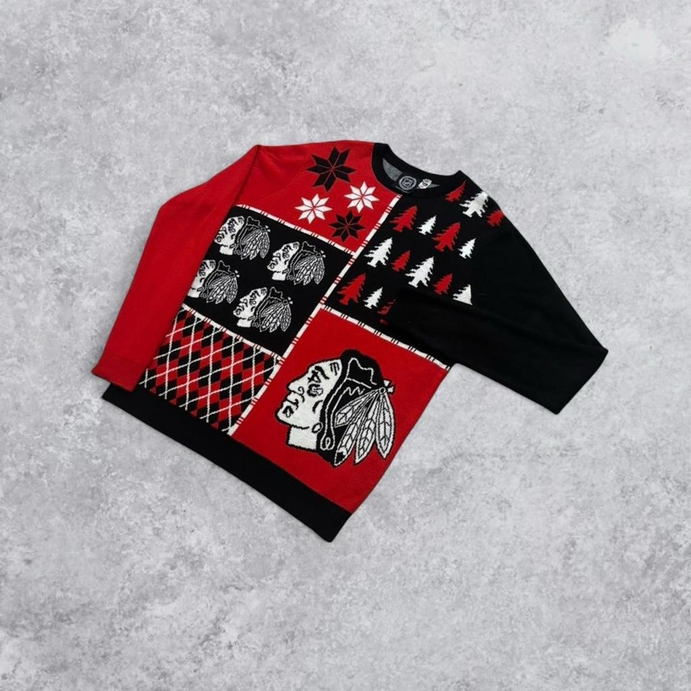 NHL Chicago Blackhawks Hockey Red and Black Crewneck Sweater - Picture 3 of 4